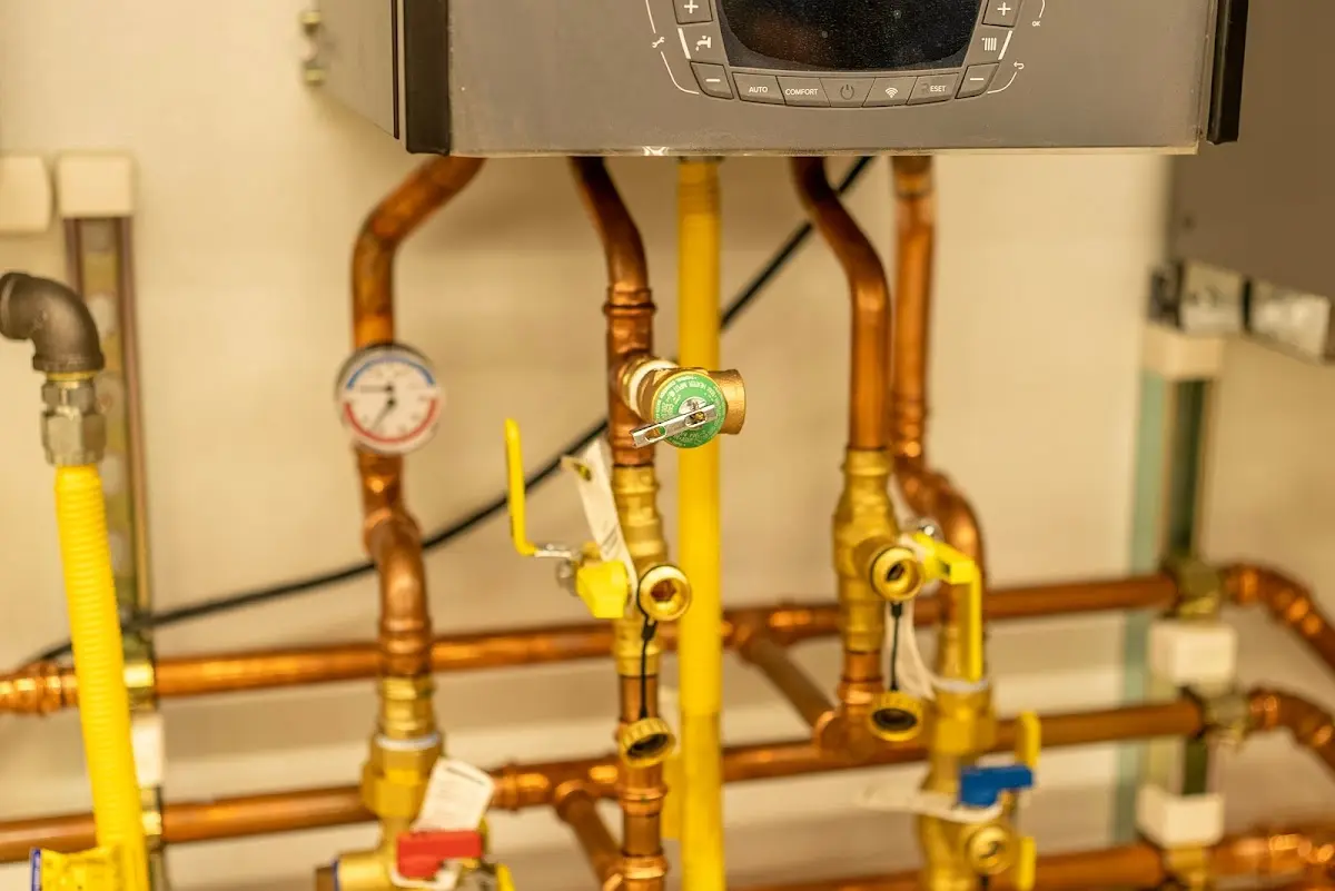 Licensed technician providing Emergency Plumbing for a homeowner in Greenacres